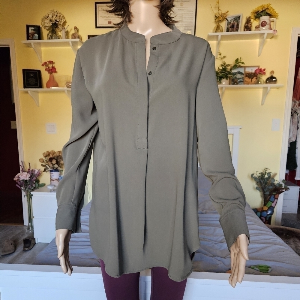 Elie Tahari No Collar Tunic Blouse - Picture 2 of 13